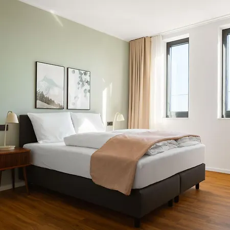 Limehome Hochstr 3*